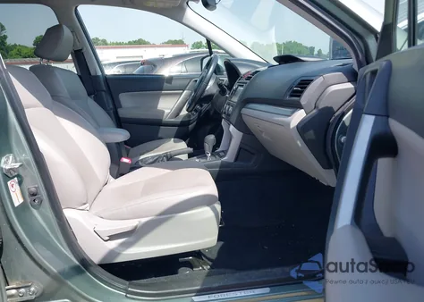 2014 Subaru Forester 2.5I Touring z USA, uszkodzony, nr VIN JF2SJAPC4EH522538